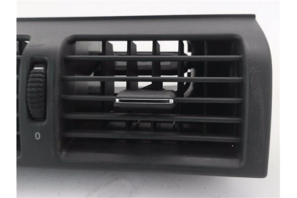 Recambio de rejilla entrada de aire para mercedes-benz clase e (bm 210) berlina 2.0 200 (210.035) referencia OEM IAM 2108300054 