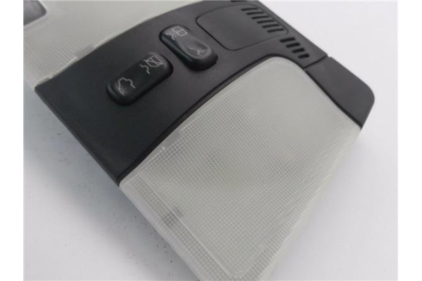 Recambio de luz delantero central techo para mercedes-benz clase e (bm 210) berlina 2.0 200 (210.035) referencia OEM IAM 2108282