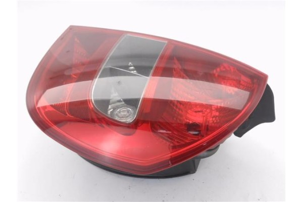 Recambio de piloto trasero derecho para citroen c5 berlina 2.0 hdi (dcrhzb, dcrhze) referencia OEM IAM 11A017B  