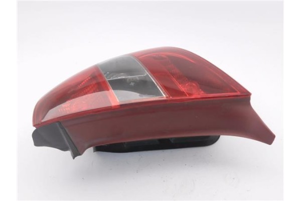 Recambio de piloto trasero derecho para citroen c5 berlina 2.0 hdi (dcrhzb, dcrhze) referencia OEM IAM 11A017B  