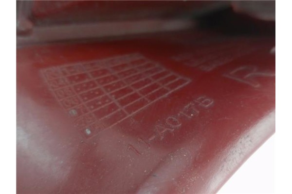 Recambio de piloto trasero derecho para citroen c5 berlina 2.0 hdi (dcrhzb, dcrhze) referencia OEM IAM 11A017B  