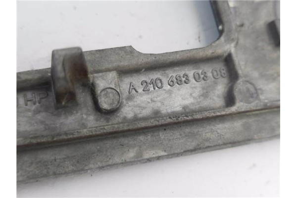 Recambio de interruptor luces emergencia para mercedes-benz clase e (bm 210) berlina 2.0 200 (210.035) referencia OEM IAM 210683