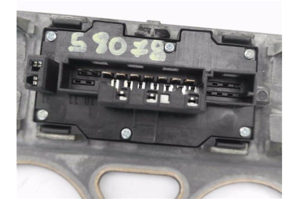 Recambio de interruptor luces emergencia para mercedes-benz clase e (bm 210) berlina 2.0 200 (210.035) referencia OEM IAM 210683