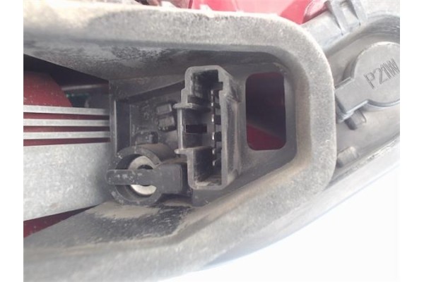 Recambio de piloto trasero derecho para peugeot 207 1.6 hdi referencia OEM IAM 9649986580  