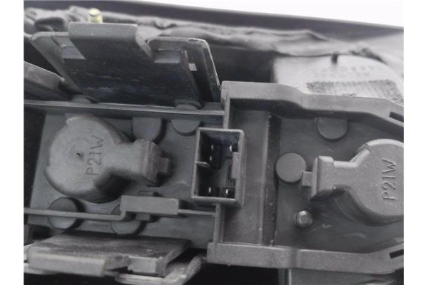 Recambio de piloto trasero derecho para nissan micra (k11) 1.0 referencia OEM IAM 265506F600  