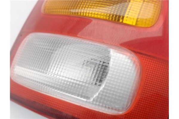 Recambio de piloto trasero derecho para nissan micra (k11) 1.0 referencia OEM IAM 265506F600  