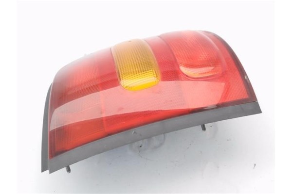 Recambio de piloto trasero izquierdo para nissan micra (k11) 1.0 referencia OEM IAM 265556F600  