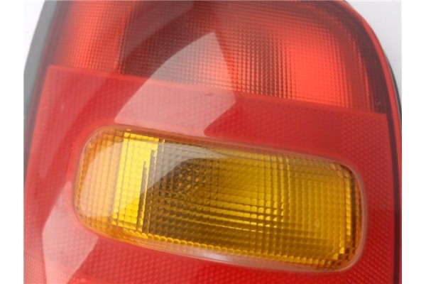 Recambio de piloto trasero izquierdo para nissan micra (k11) 1.0 referencia OEM IAM 265556F600  