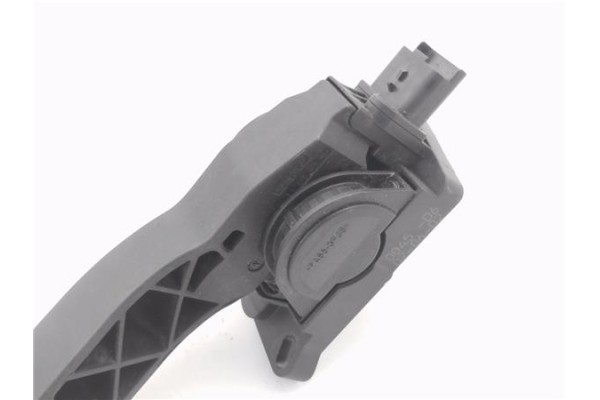 Recambio de pedal acelerador para peugeot 307 (3a/c) 1.6 16v referencia OEM IAM F00C3E2427  