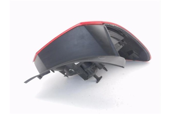 Recambio de piloto trasero izquierdo para dacia sandero ii 1.2 ambiance referencia OEM IAM 265554085R  