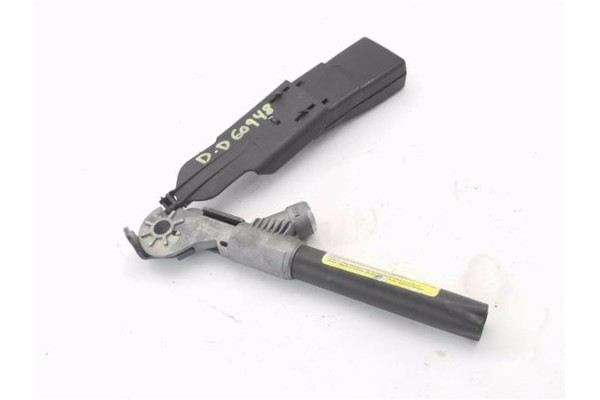 Recambio de anclaje cinturon delantero derecho para renault kangoo i (f/kc0) 1.5 dci (kc07) referencia OEM IAM 8200378161  