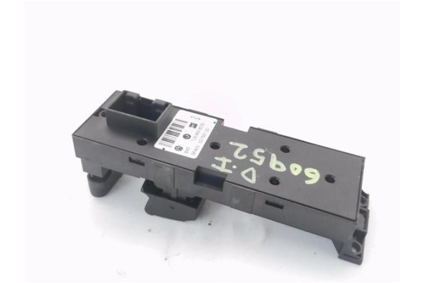 Recambio de mando elevalunas delantero izquierdo para volkswagen golf iv berlina (1j1) 1.6 16v referencia OEM IAM 1J3959857B  