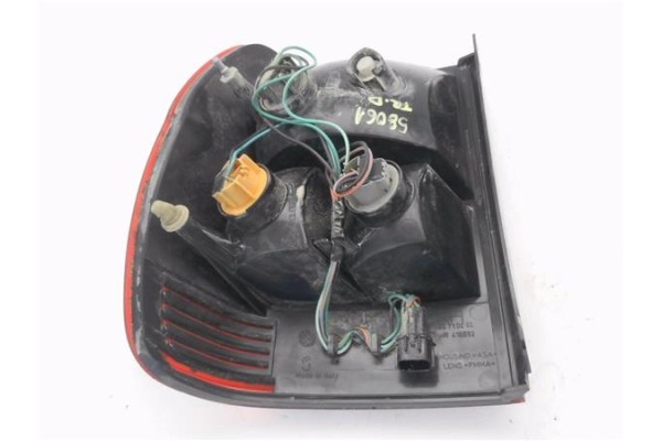 Recambio de piloto trasero derecho para mitsubishi montero pinin (h6_w, h7_w) 1.8 gdi (h66w) referencia OEM IAM MR416092 2871020