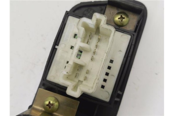 Recambio de mando elevalunas delantero izquierdo para mitsubishi montero pinin (h6_w, h7_w) 1.8 gdi (h66w) referencia OEM IAM MR