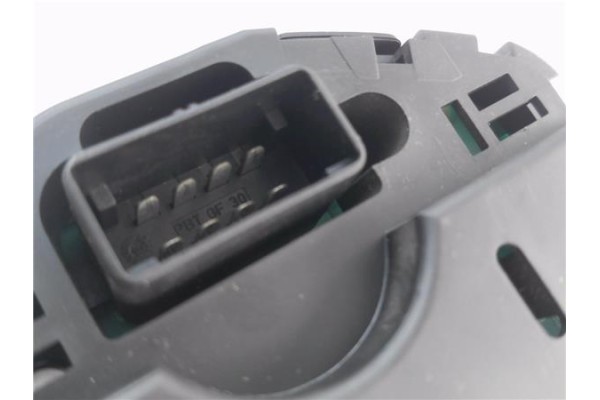 Recambio de cuadro completo para volkswagen polo iv (9n1) 1.4 16v referencia OEM IAM 6Q0920800 110080124001A 