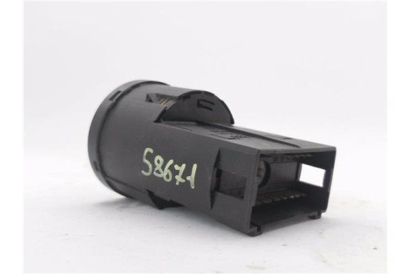 Recambio de mando de luces para volkswagen polo iv (9n1) 1.4 16v referencia OEM IAM 6Q0941531  