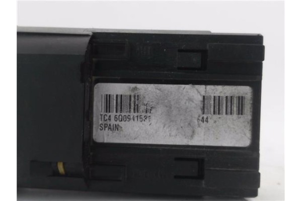 Recambio de mando de luces para volkswagen polo iv (9n1) 1.4 16v referencia OEM IAM 6Q0941531  