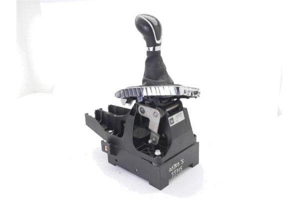 Recambio de conjunto palanca cambio velocidad para opel astra j 1.7 cdti referencia OEM IAM 738499 55563829 