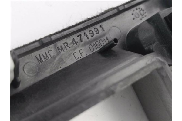 Recambio de interruptor luces emergencia para mitsubishi montero pinin (h6_w, h7_w) 1.8 gdi (h66w) referencia OEM IAM MR471991  