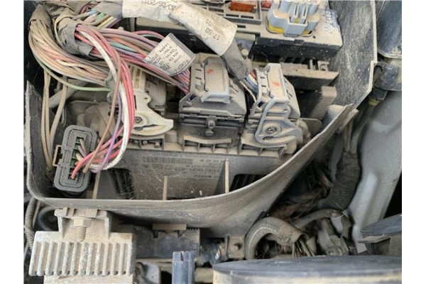 Recambio de centralita para peugeot partner combispace (5f) 1.6 hdi 90 referencia OEM IAM 9664843780 281013872 