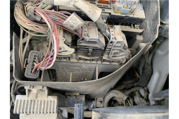 Recambio de centralita para peugeot partner combispace (5f) 1.6 hdi 90 referencia OEM IAM 9664843780 281013872 