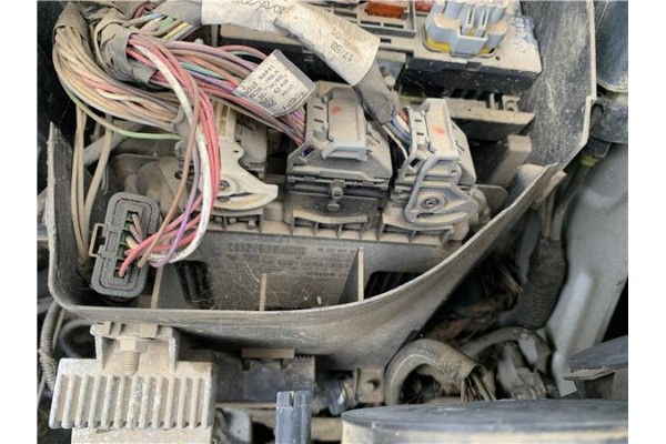 Recambio de centralita para peugeot partner combispace (5f) 1.6 hdi 90 referencia OEM IAM 9664843780 281013872 