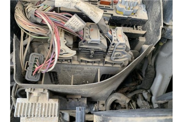 Recambio de centralita para peugeot partner combispace (5f) 1.6 hdi 90 referencia OEM IAM 9664843780 281013872 