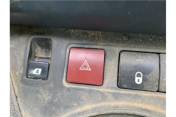 Recambio de interruptor luces emergencia para peugeot partner combispace (5f) 1.6 hdi 90 referencia OEM IAM 6990L2  