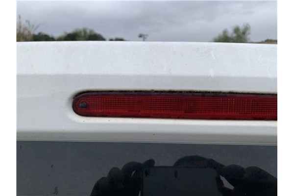 Recambio de luz central de freno para peugeot partner combispace (5f) 1.6 hdi 90 referencia OEM IAM 6351FC  