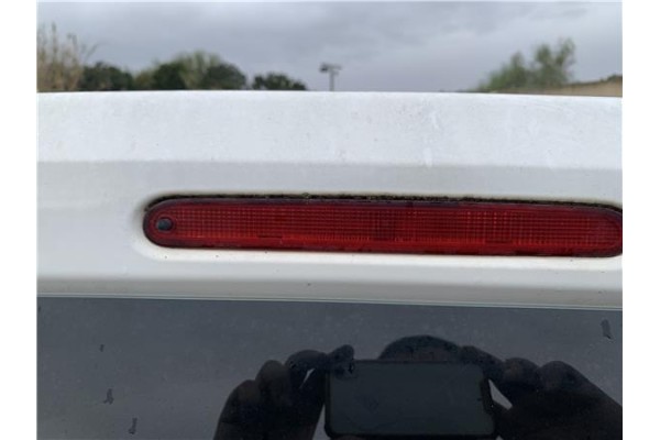 Recambio de luz central de freno para peugeot partner combispace (5f) 1.6 hdi 90 referencia OEM IAM 6351FC  