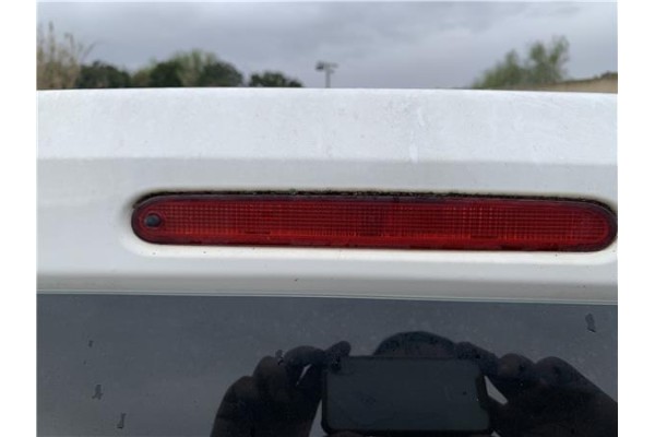 Recambio de luz central de freno para peugeot partner combispace (5f) 1.6 hdi 90 referencia OEM IAM 6351FC  