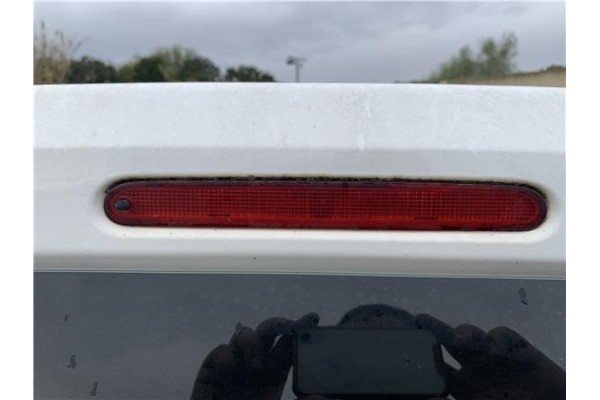 Recambio de luz central de freno para peugeot partner combispace (5f) 1.6 hdi 90 referencia OEM IAM 6351FC  
