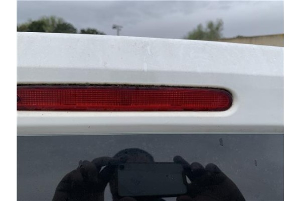 Recambio de luz central de freno para peugeot partner combispace (5f) 1.6 hdi 90 referencia OEM IAM 6351FC  