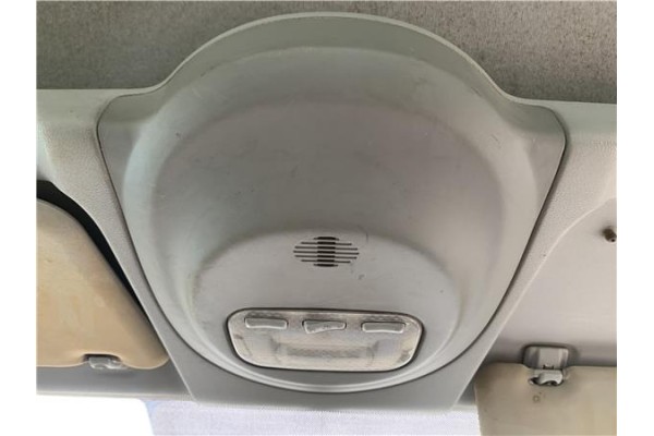 Recambio de luz delantero central techo para peugeot partner combispace (5f) 1.6 hdi 90 referencia OEM IAM 6362Q2 8146Z3 