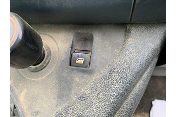 Recambio de mando elevalunas delantero derecho para peugeot partner combispace (5f) 1.6 hdi 90 referencia OEM IAM 6490HQ  