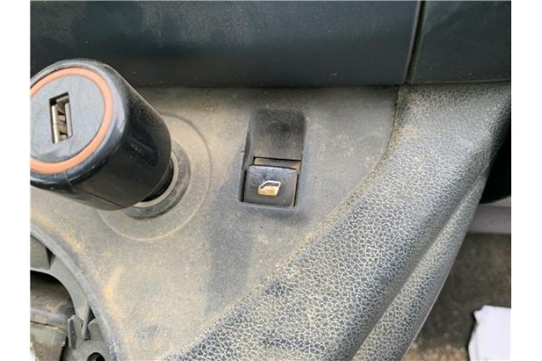 Recambio de mando elevalunas delantero derecho para peugeot partner combispace (5f) 1.6 hdi 90 referencia OEM IAM 6490HQ  