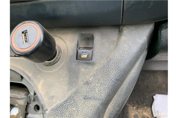 Recambio de mando elevalunas delantero derecho para peugeot partner combispace (5f) 1.6 hdi 90 referencia OEM IAM 6490HQ  