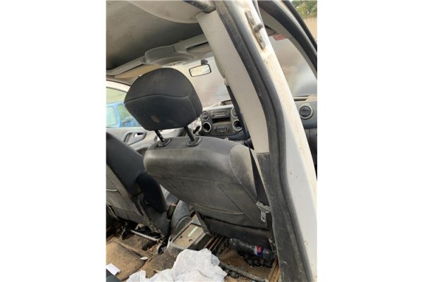 Recambio de asiento delantero derecho para peugeot partner combispace (5f) 1.6 hdi 90 referencia OEM IAM 8846TJ  