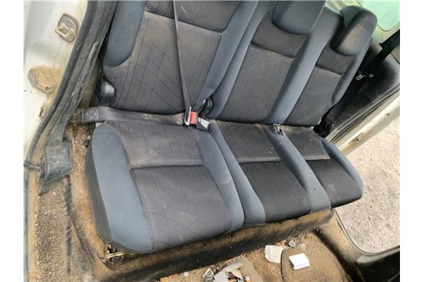 Recambio de asientos traseros para peugeot partner combispace (5f) 1.6 hdi 90 referencia OEM IAM 8846W9 8846X0 