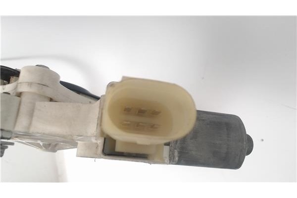 Recambio de mecanismo elevalunas delantero izquierdo para bmw serie 1 berlina (e81/e87) referencia OEM IAM 51337165595 7165595 7