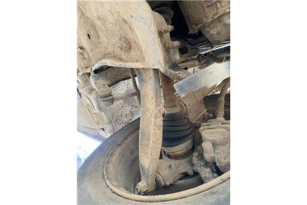 Recambio de brazo suspension delantero izquierdo para peugeot partner combispace (5f) 1.6 hdi 90 referencia OEM IAM 3520S2 16431