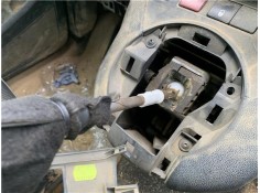 Recambio de palanca de cambio para peugeot partner combispace (5f) 1.6 hdi 90 referencia OEM IAM 2400KF  