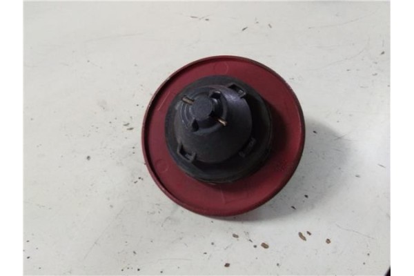 Recambio de tapon combustible para citroen ax 1.3 sport referencia OEM IAM   