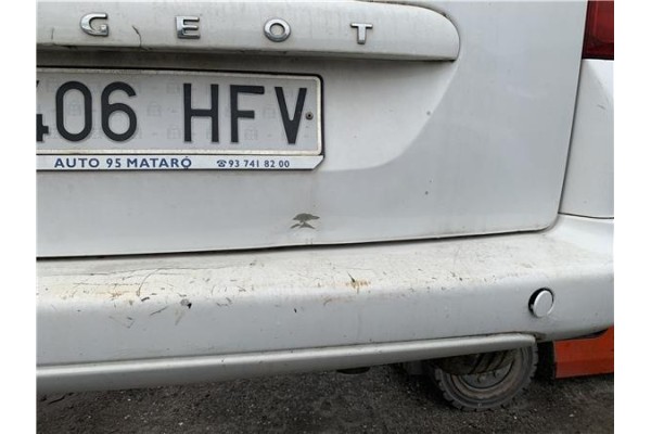 Recambio de porton trasero para peugeot partner combispace (5f) 1.6 hdi 90 referencia OEM IAM 8701Y6 9811028680 