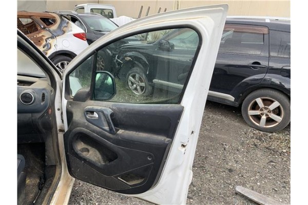 Recambio de puerta delantero derecha para peugeot partner combispace (5f) 1.6 hdi 90 referencia OEM IAM 9004Z6  