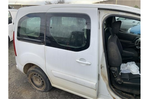 Recambio de puerta trasero derecha para peugeot partner combispace (5f) 1.6 hdi 90 referencia OEM IAM 9008S3 9831169680 