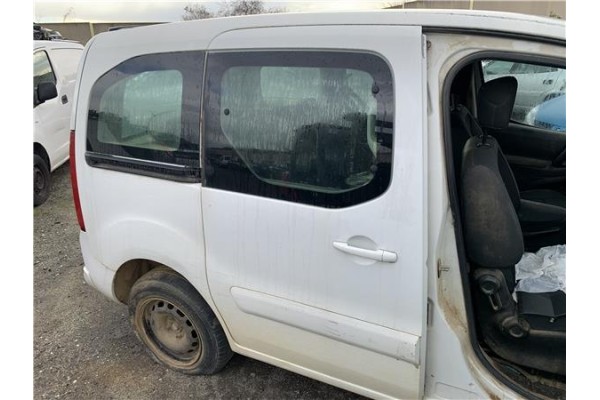 Recambio de puerta trasero derecha para peugeot partner combispace (5f) 1.6 hdi 90 referencia OEM IAM 9008S3 9831169680 