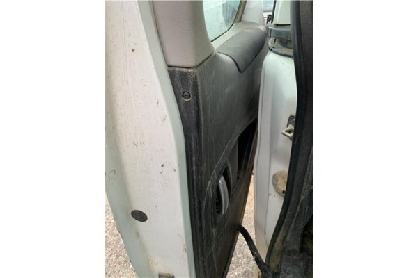 Recambio de puerta trasero derecha para peugeot partner combispace (5f) 1.6 hdi 90 referencia OEM IAM 9008S3 9831169680 