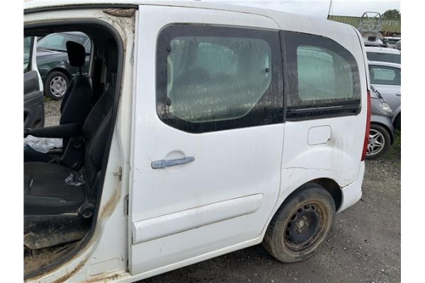 Recambio de puerta trasero izquierda para peugeot partner combispace (5f) 1.6 hdi 90 referencia OEM IAM 9006L9 9831169780 