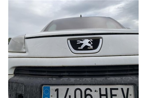 Recambio de rejilla paragolpes delantero para peugeot partner combispace (5f) 1.6 hdi 90 referencia OEM IAM 7414ZS  